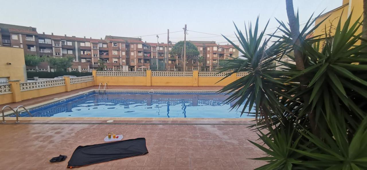 Appartement A Cote De La Mer 埃斯塔蒂特 外观 照片